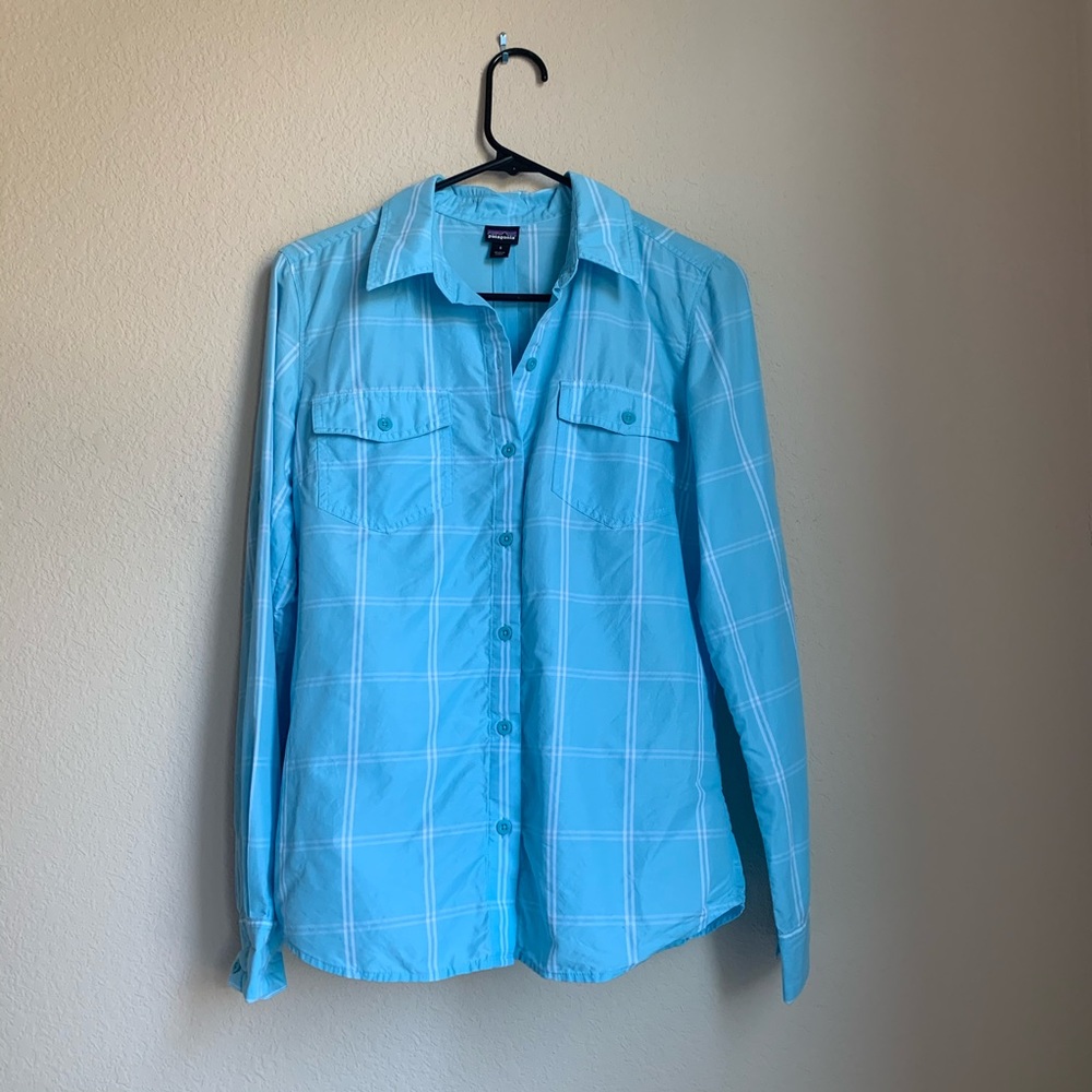 Patagonia Women’s size 6 button down
